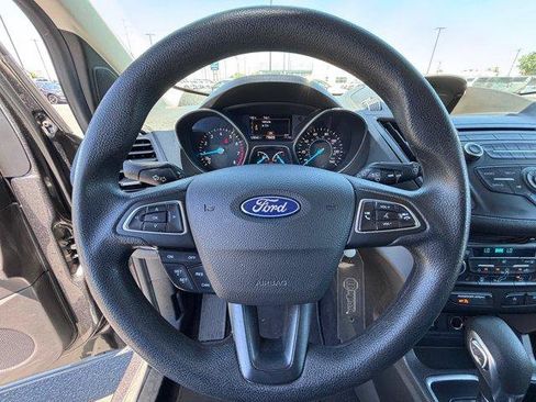 Used 2018 Ford Escape SE FWD image 21