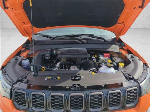 New 2026 Jeep Compass Latitude AWD/4WD image 18