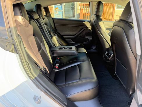 Used 2018 Tesla Model 3 Long Range AWD/4WD image 34