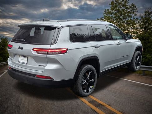 New 2025 Jeep Grand Cherokee L Limited w/ Luxury Tech Group II image 3