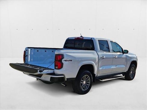New 2026 Chevrolet Colorado LT w/ LT Convenience Package AWD/4WD image 2