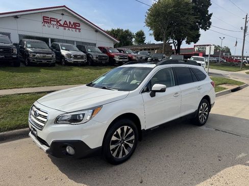 Used 2017 Subaru Outback 2.5i Limited AWD/4WD image 1