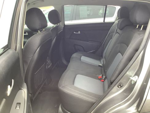 Used 2016 Kia Sportage LX AWD/4WD image 9