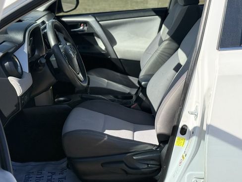 Used 2015 Toyota RAV4 XLE FWD image 20