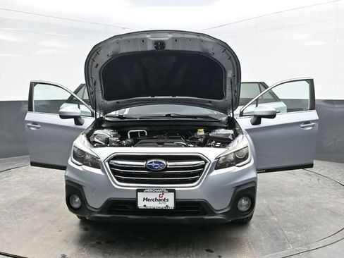 Used 2018 Subaru Outback 2.5i Premium image 39