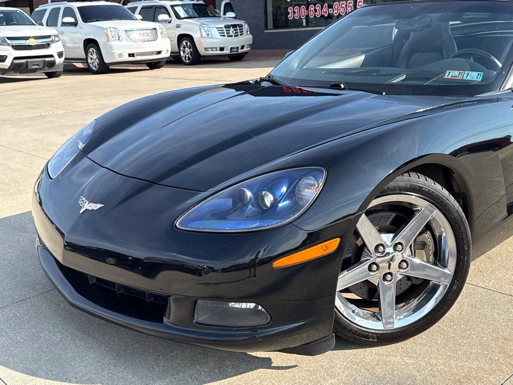 Used 2008 Chevrolet Corvette Coupe w/ Preferred Equipment Group RWD image 22
