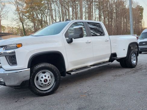 Used 2021 Chevrolet Silverado 3500 LT w/ Texas Edition image 4