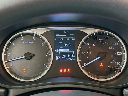 Used 2025 Nissan Versa S w/ Trunk Package image 18