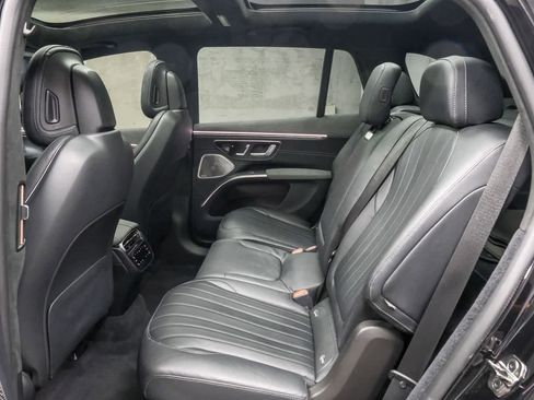 Certified 2023 Mercedes-Benz EQS 580 4MATIC SUV image 19