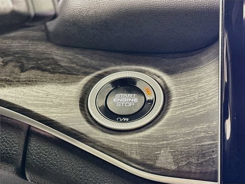 Certified 2024 Jeep Grand Cherokee Limited AWD/4WD image 24