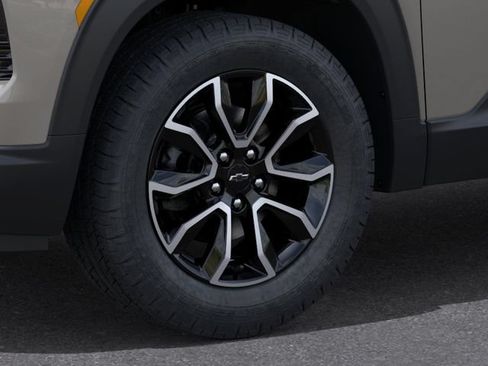 New 2026 Chevrolet TrailBlazer ACTIV w/ Convenience Package AWD/4WD image 11