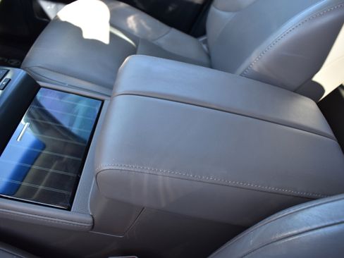 Used 2022 Lexus GX 460 Luxury image 25