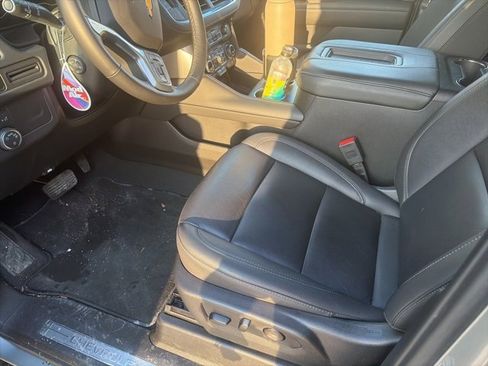 Used 2024 Chevrolet Tahoe LT w/ Luxury Package image 10