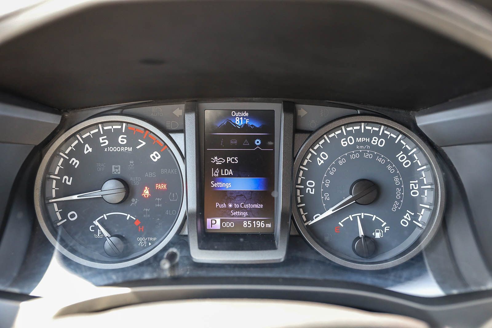 Used 2021 Toyota Tacoma TRD Off-Road w/ Technology Package AWD/4WD image 23