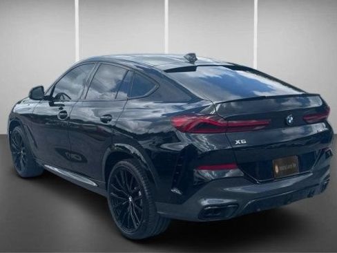Used 2022 BMW X6 M50i w/ Executive Package AWD/4WD image 12