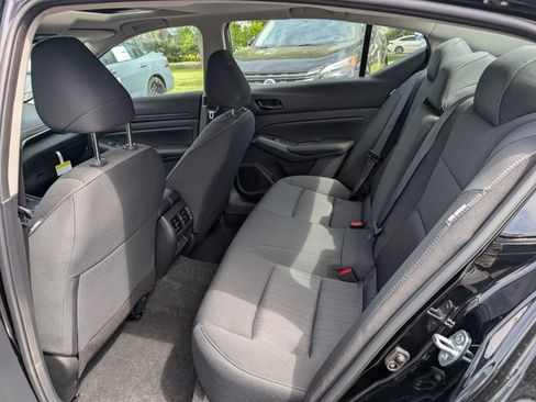 New 2026 Nissan Altima 2.5 SV w/ SV Special Edition Package AWD/4WD image 10