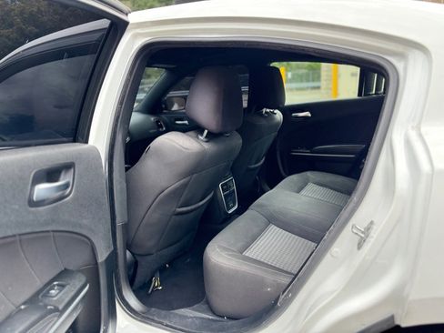 Used 2023 Dodge Charger SXT RWD image 15
