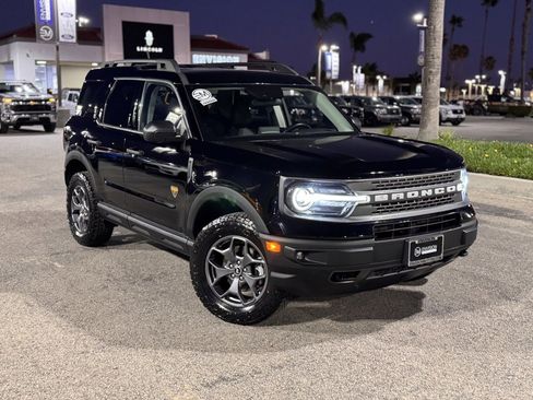 Used 2023 Ford Bronco Sport Badlands image 2