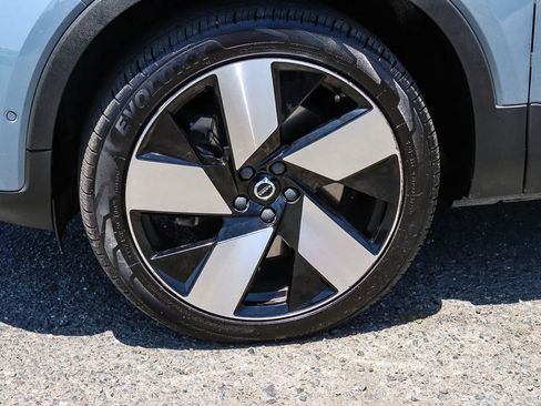 Used 2023 Volvo C40 P8 Recharge Ultimate AWD/4WD image 14