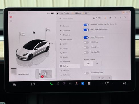 Used 2023 Tesla Model 3 Standard Range RWD image 29