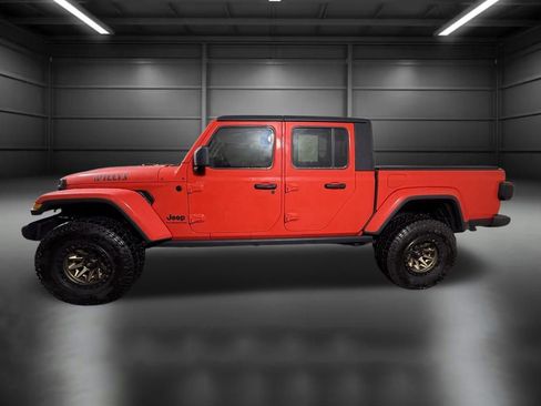 Used 2021 Jeep Gladiator Willys image 3