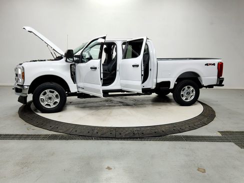 New 2026 Ford F250 XLT image 12