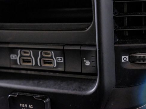 Used 2022 RAM 3500 Limited image 29