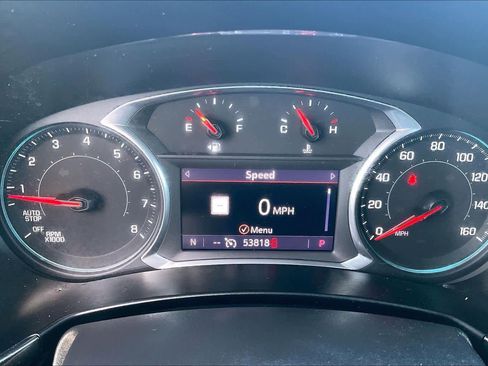 Used 2022 Chevrolet Equinox RS w/ RS Leather Package image 24