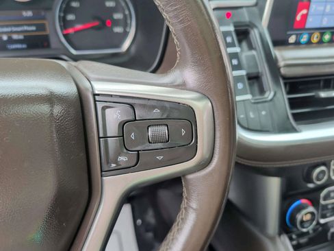 Used 2021 Chevrolet Suburban LT RWD image 22