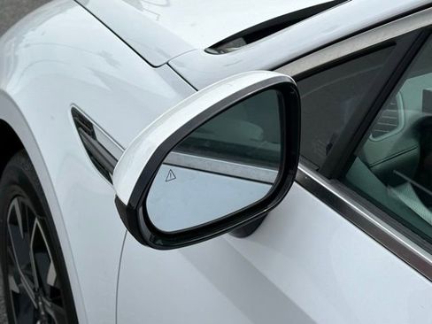 Used 2025 Hyundai Sonata SEL FWD image 14