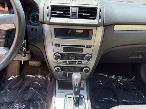 Used 2012 Ford Fusion SE FWD image 21