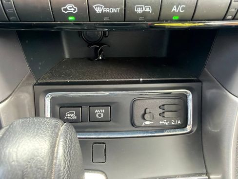 Used 2020 Subaru Ascent Limited w/ Technology Package AWD/4WD image 32