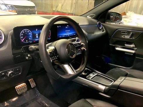 Used 2024 Mercedes-Benz GLA 250 GLA 250 image 18