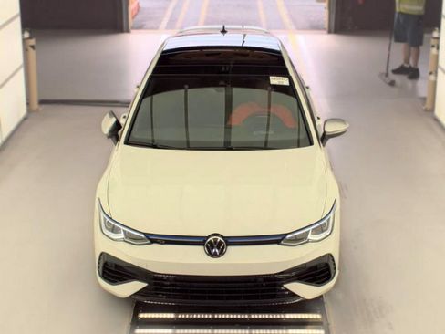 Used 2022 Volkswagen Golf R AWD/4WD image 3