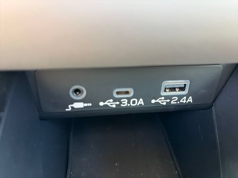 Used 2025 Subaru Legacy Premium w/ Popular Package #1A AWD/4WD image 18