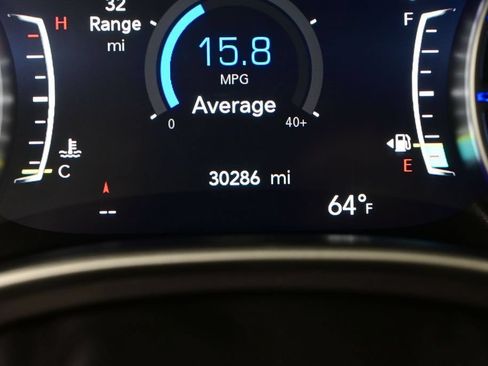 Used 2025 Chrysler Pacifica Select FWD image 23