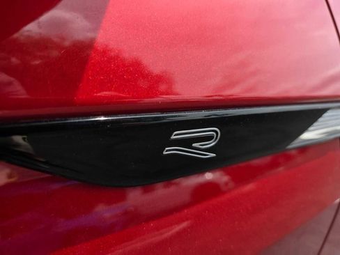 Used 2024 Volkswagen Tiguan SEL R-Line image 19