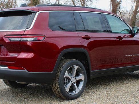 New 2025 Jeep Grand Cherokee L Limited image 5