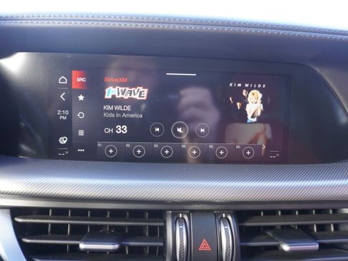 Used 2024 Alfa Romeo Stelvio Veloce image 20