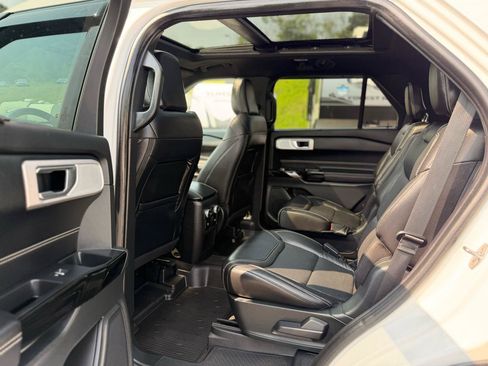 Used 2021 Ford Explorer ST w/ ST Street Pack AWD/4WD image 13