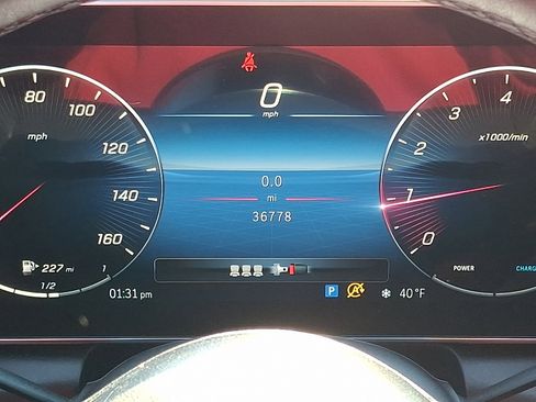 Used 2023 Mercedes-Benz GLC 300 4MATIC image 21
