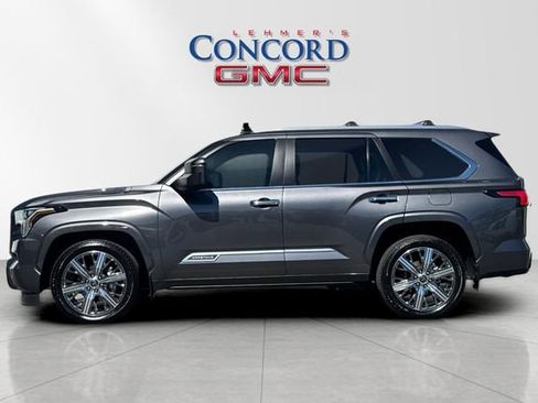 Used 2024 Toyota Sequoia Capstone image 7