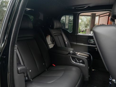 Certified 2023 Rolls-Royce Cullinan AWD/4WD image 20
