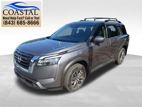 Used 2025 Nissan Pathfinder SV w/ SV Premium Package AWD/4WD image 1