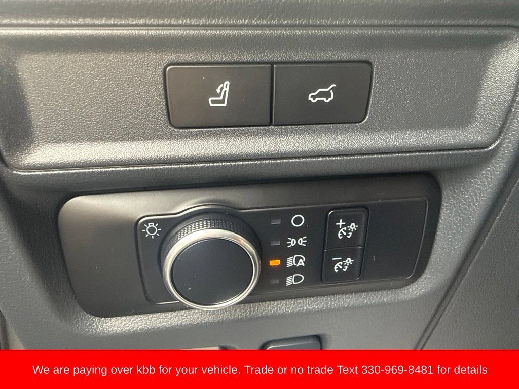 Used 2024 Ford Expedition XLT AWD/4WD image 20