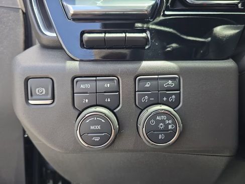 Certified 2025 Chevrolet Silverado 1500 High Country AWD/4WD image 24