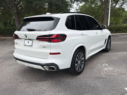 Certified 2025 BMW X5 xDrive40i w/ M Sport Package AWD/4WD image 4