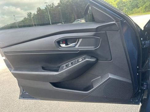 Used 2025 Honda Accord SE image 22