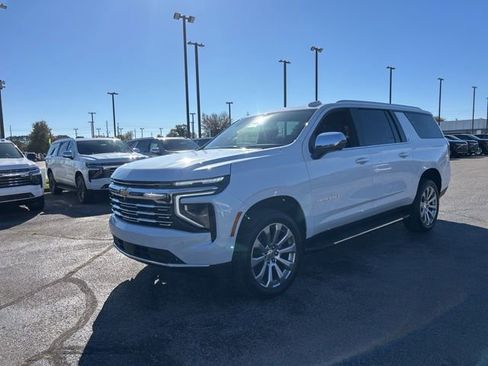 New 2026 Chevrolet Suburban Premier w/ Sun And Tow Package image 7