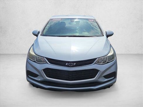 Used 2017 Chevrolet Cruze LS FWD image 2